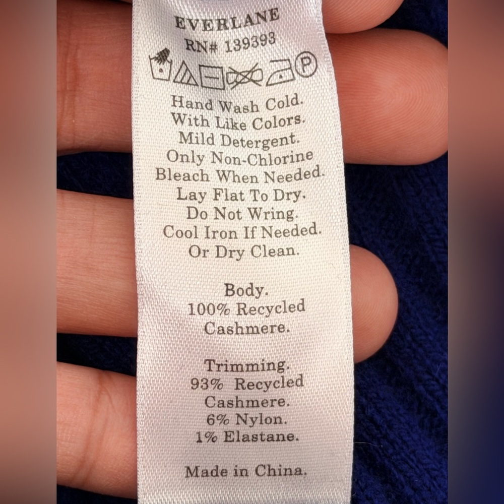 Everlane Royal Blue STOOPWAFFLE 100% CASHMERE TURTLENECK SWEATER Wome size M/L - Picture 7 of 8